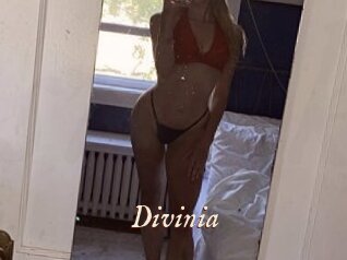 Divinia