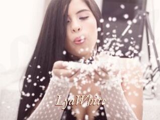 LyaWhite