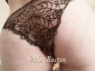 Mia_Boston