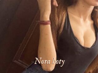 Nora_hoty